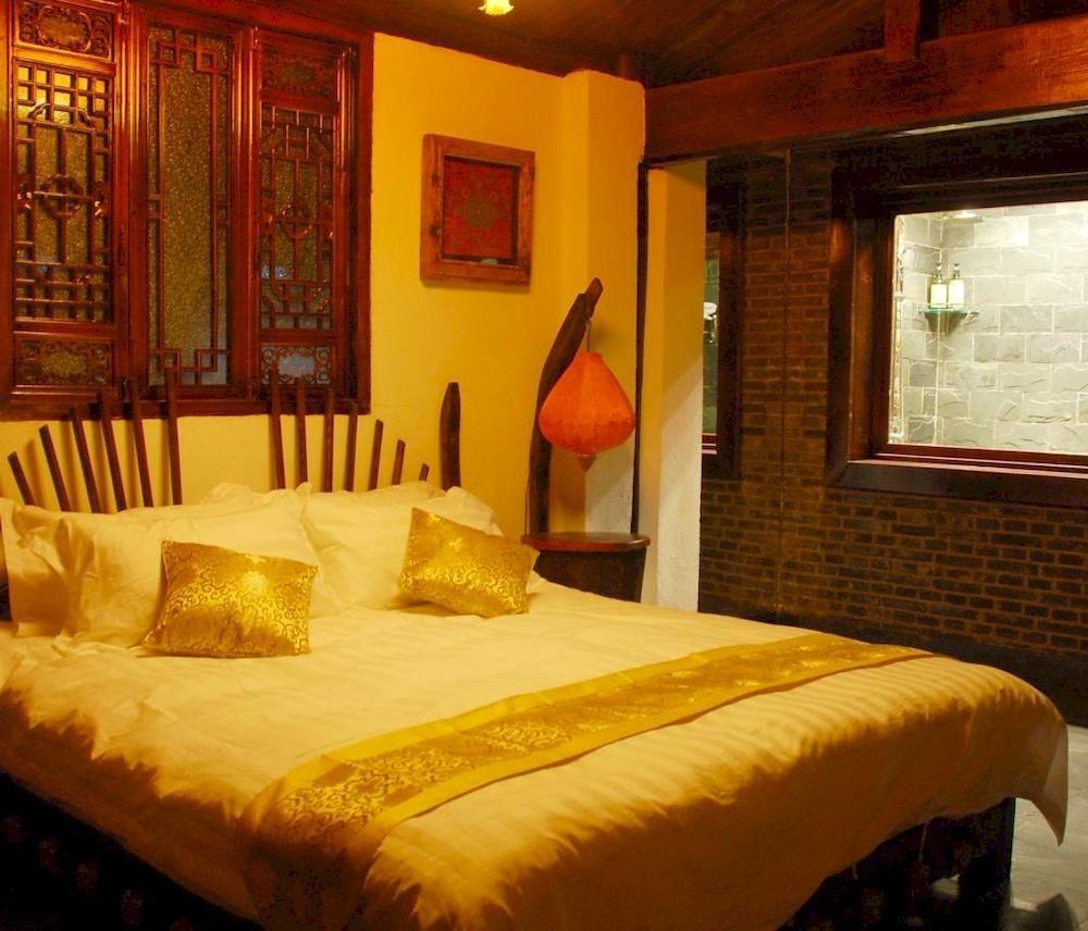 Lazy Tiger Inn Лицзян Экстерьер фото