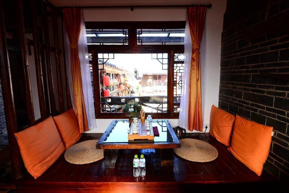 Lazy Tiger Inn Лицзян Экстерьер фото
