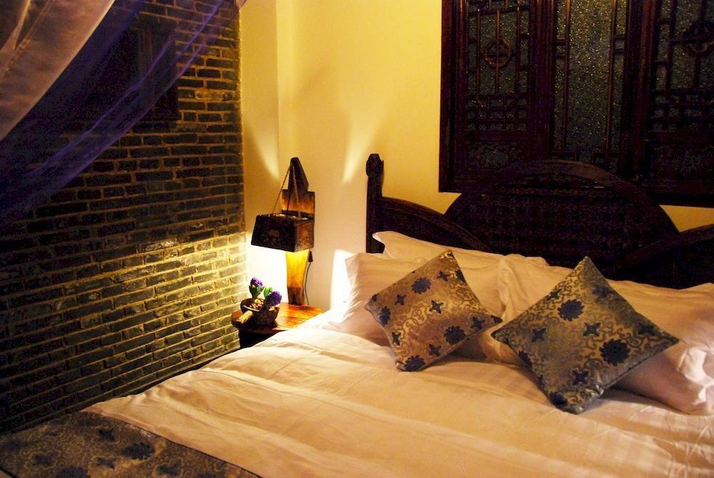 Lazy Tiger Inn Лицзян Экстерьер фото